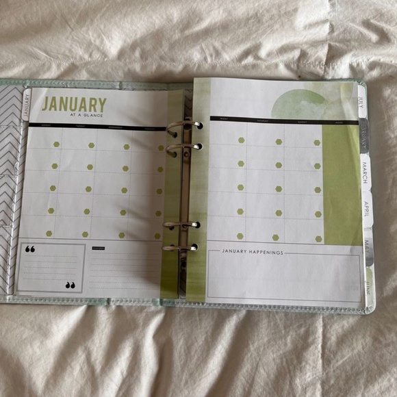 Light Green 12 Month Refillable Planner - Picture 5 of 10